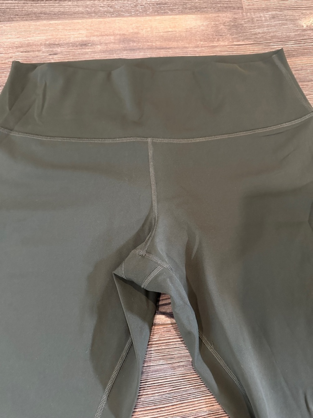 lululemon athletica Olive Green Active Leggings - Picture 4 of 4